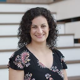 Photo of Molly Lazer