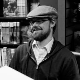 Photo of Chris Samnee